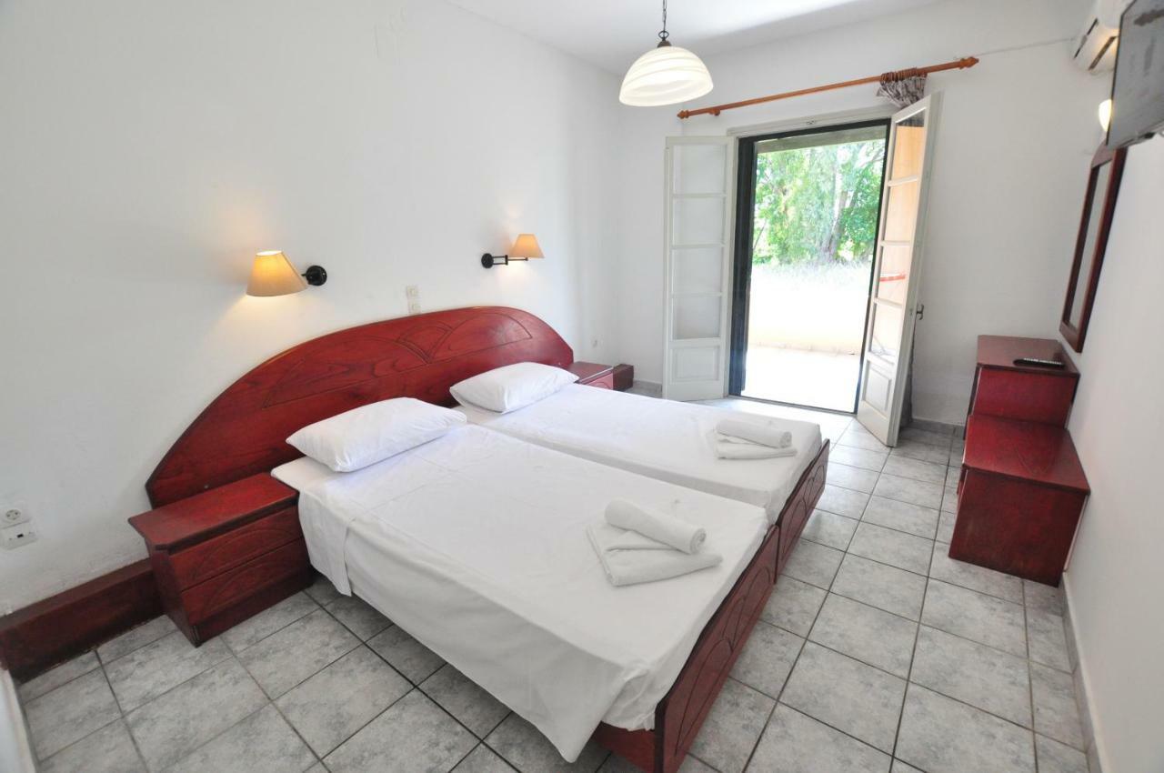 Acharavi Garden Hotel 3*