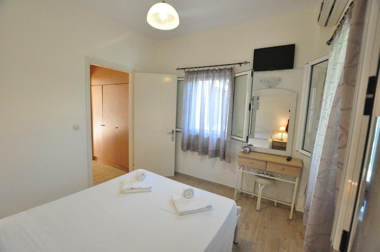 Hotel Acharavi Garden 3*