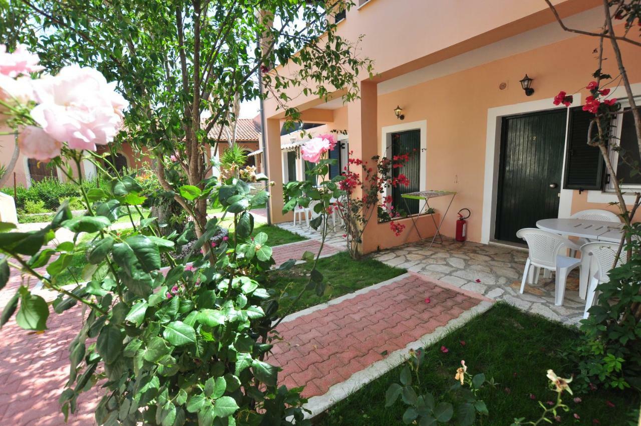 Acharavi Garden Hotel 3*